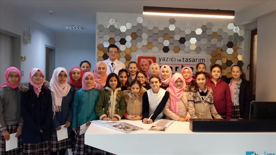 Evliya Çelebi Kız İmam Hatip Ortaokulu 3D Yazıcı ve Tasarım Merkezinde