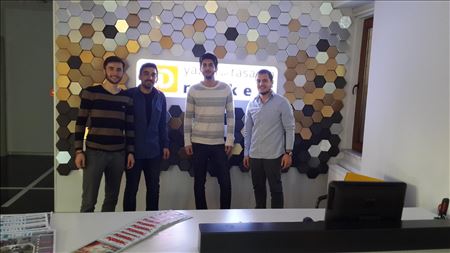 Kocaeli Üniversitesi Mekatronik Mühendisliği Bölümü öğrencileri